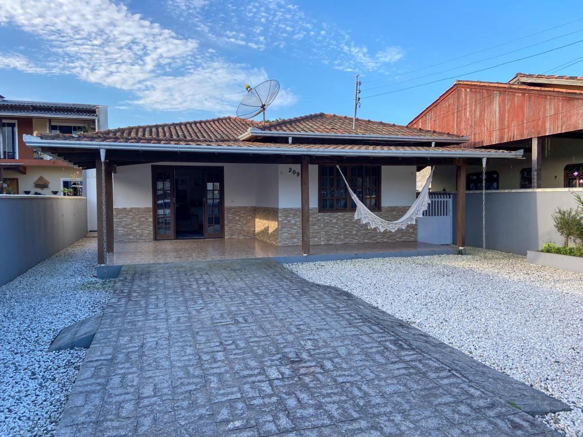 佩尼亚Sua Casa De Ferias 5 Minutos A Pe Do Beto Carrero!别墅 外观 照片
